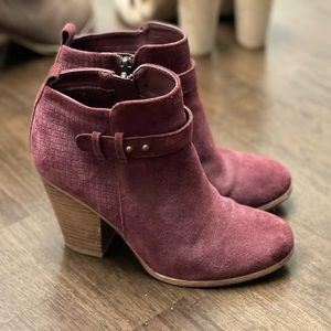 Michael Shannon red ankle booties